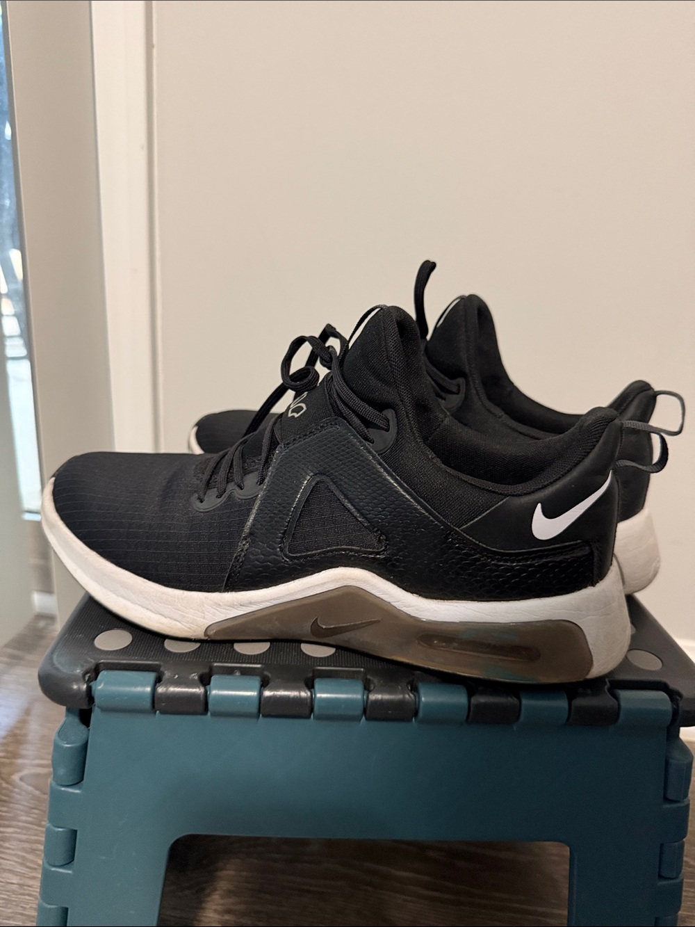 Nike Black and White Training Sneakers with Midsole Window